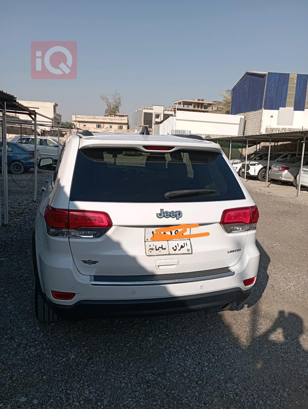 جیپ گراند شیرۆکی